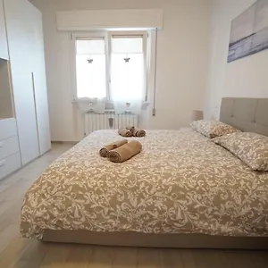 Casa La Cartolina Querceta